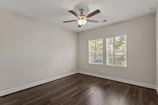 919 Dunleigh Meadows Ln, Houston, TX 77055 - Photo 26