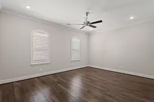 919 Dunleigh Meadows Ln, Houston, TX 77055 - Photo 16