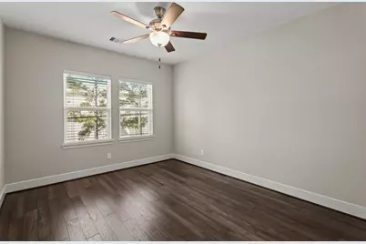 919 Dunleigh Meadows Lane, Houston, TX 77055 - Photo 32