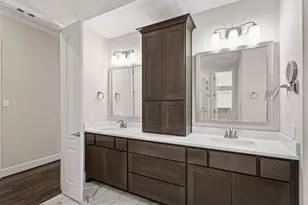 919 Dunleigh Meadows Ln, Houston, TX 77055 - Photo 22