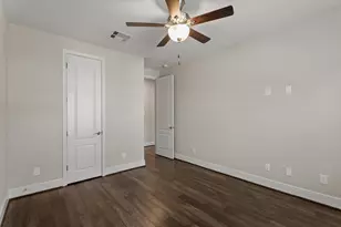 919 Dunleigh Meadows Ln, Houston, TX 77055 - Photo 34