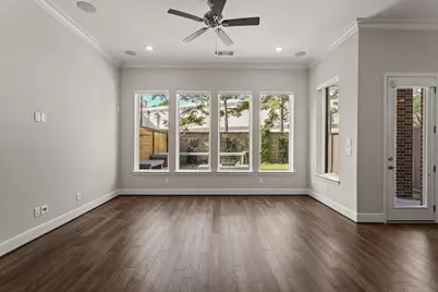 919 Dunleigh Meadows Lane, Houston, TX 77055 - Photo 10