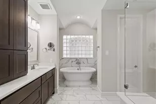 919 Dunleigh Meadows Ln, Houston, TX 77055 - Photo 22