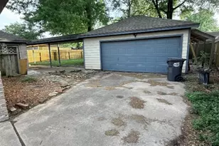 17719 Windy Point Dr, Spring, TX 77379 - Photo 32