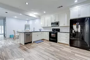 395 Rancho Bauer Dr, Houston, TX 77079 - Photo 22