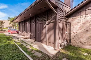 514 Hickory St, Huntsville, TX 77320 - Photo 28