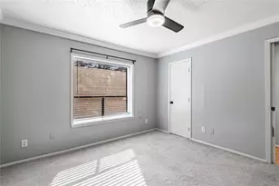 514 Hickory St, Huntsville, TX 77320 - Photo 18