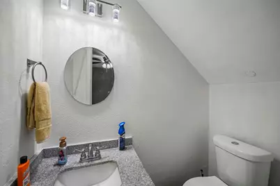 9214 Carmalee Street, Houston, TX 77075 - Photo 32