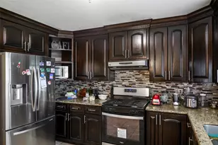 9214 Carmalee St, Houston, TX 77075 - Photo 12