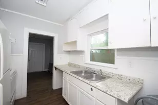 713 W Willis St, Alvin, TX 77511 - Photo 16