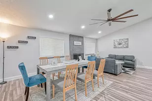 11618 Corona Ln, Houston, TX 77072 - Photo 10