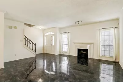 800 Country Place Drive #303, Houston, TX 77079 - Photo 2