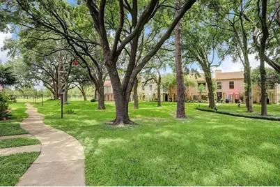 800 Country Place Drive #303, Houston, TX 77079 - Photo 8