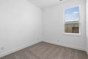 12115 Wild Bnd Dr, Mont Belvieu, TX 77523 - Photo 8