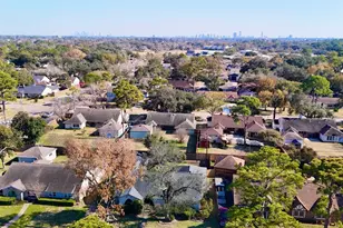 9807 Moorberry Ln, Houston, TX 77080 - Photo 14