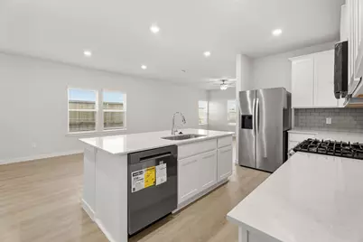 13210 Dancing Reed Drive, Texas City, TX 77568 - Photo 6