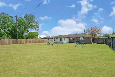 4811 25th Street, Dickinson, TX 77539 - Photo 4