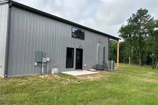 207 George Wilson Rd, Huntsville, TX 77320 - Photo 6