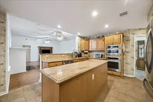 3316 Windfern Dr, Pearland, TX 77581 - Photo 4