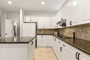 35 Larks Aire Pl, The Woodlands, TX 77381 - Photo 16
