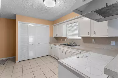 20 Baron Lane, Missouri City, TX 77459 - Photo 10