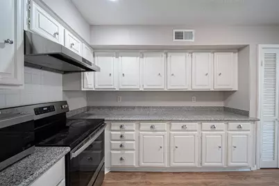 7935 Kendalia Drive, Houston, TX 77036 - Photo 26