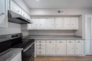 7935 Kendalia Dr, Houston, TX 77036 - Photo 26