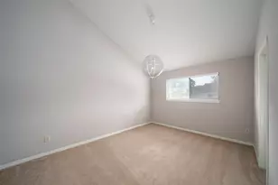 7935 Kendalia Dr, Houston, TX 77036 - Photo 6