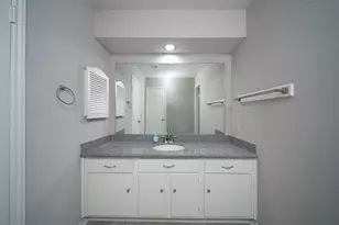7935 Kendalia Dr, Houston, TX 77036 - Photo 8