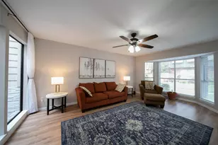 7935 Kendalia Dr, Houston, TX 77036 - Photo 34