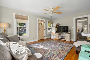 508 N Edison St, Fredericksburg, TX 78624 - Photo 4
