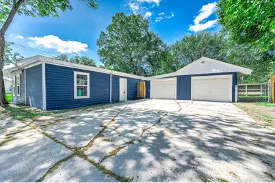 611 N Pruett Street #B, Baytown, TX 77520 - Photo 6