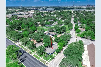 611 N Pruett Street #B, Baytown, TX 77520 - Photo 34