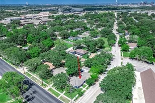 611 N Pruett St, Baytown, TX 77520 - Photo 34