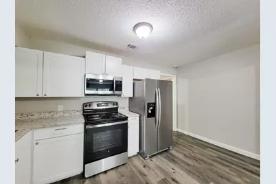 5606 Willow Glen Drive, Houston, TX 77033 - Photo 20