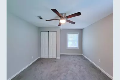 5606 Willow Glen Drive, Houston, TX 77033 - Photo 22