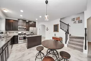 13715 Madera Bend Ln, Rosharon, TX 77583 - Photo 10