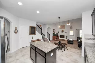 13715 Madera Bend Ln, Rosharon, TX 77583 - Photo 8