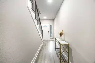 5023 Mallow St, Houston, TX 77033 - Photo 10