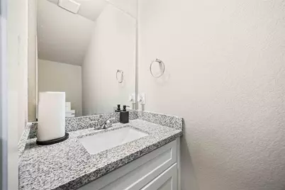 5023 Mallow Street #A/B, Houston, TX 77033 - Photo 24