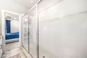 5023 Mallow St, Houston, TX 77033 - Photo 16