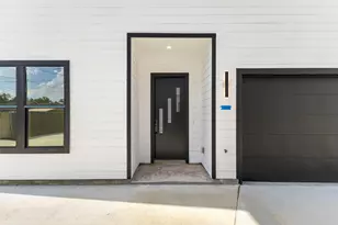 7548 Dyer St, Houston, TX 77088 - Photo 2