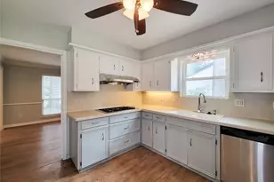 13406 Glen Erica Dr, Houston, TX 77069 - Photo 16