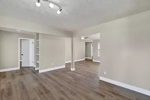 13714 Bonaventure Dr, Houston, TX 77065 - Photo 10