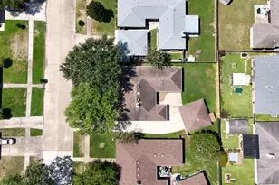 13714 Bonaventure Dr, Houston, TX 77065 - Photo 40