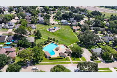 13714 Bonaventure Drive, Houston, TX 77065 - Photo 42