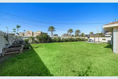 28 Manor Way, Galveston, TX 77550 - Photo 20