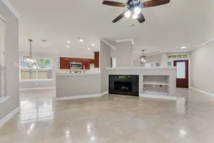 13839 Placid Brook Ct, Houston, TX 77059 - Photo 2