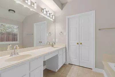 13839 Placid Brook Court, Houston, TX 77059 - Photo 16