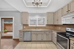 11711 Memorial Dr, Houston, TX 77024 - Photo 14